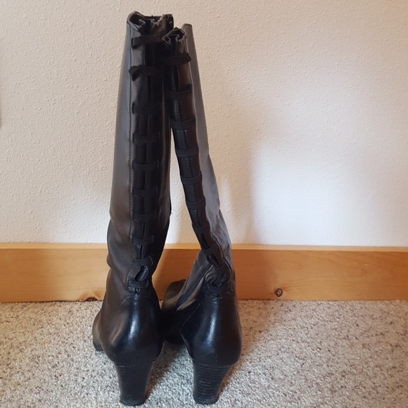 Dressy leather boots - Picture 2 of 6